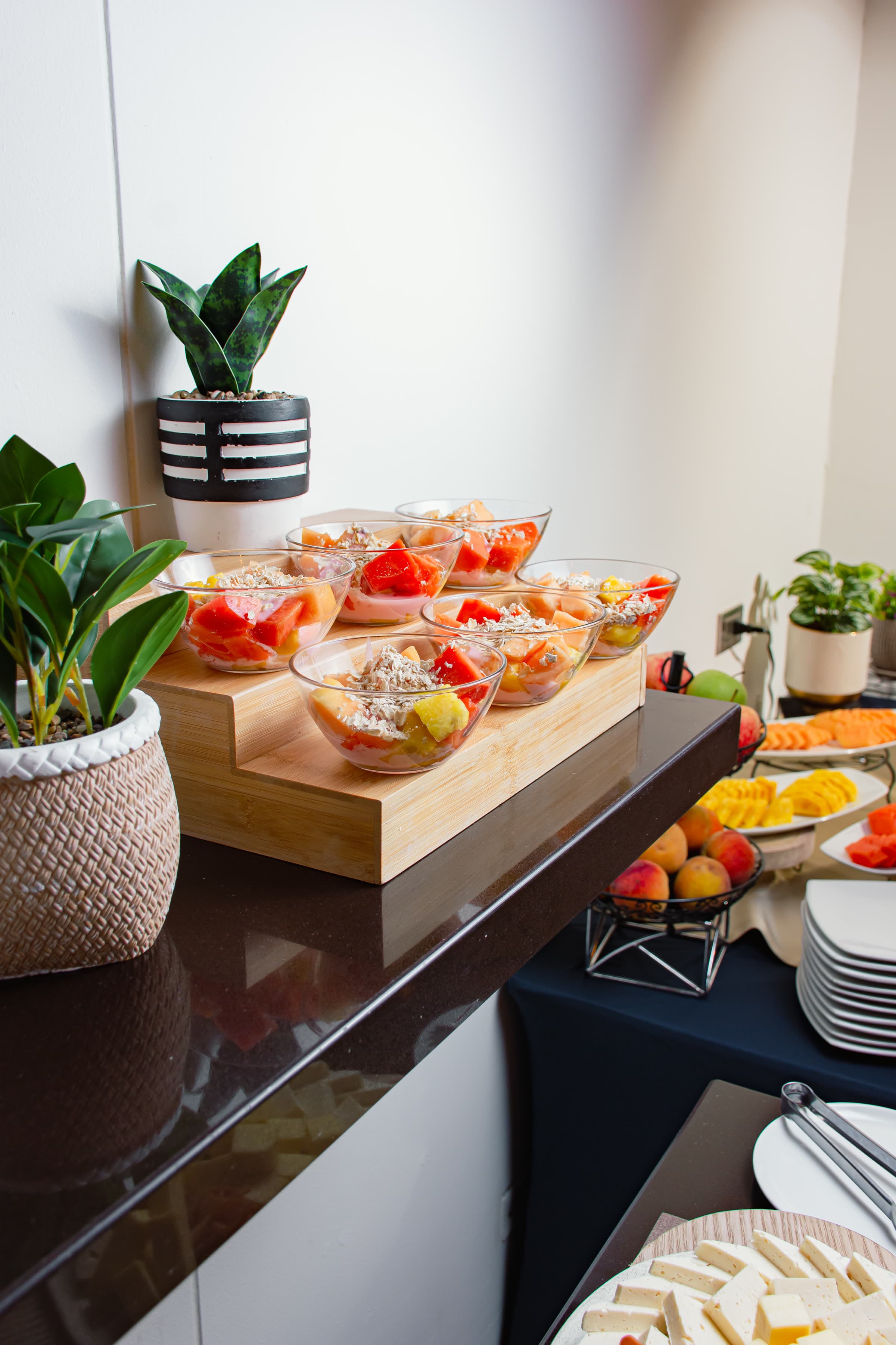 Frutas frescas del desayuno buffet